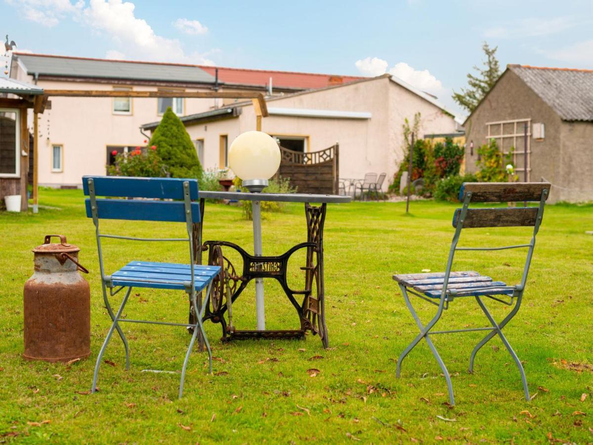 Idyllic Bungalow In Pepelow With Garden Exterior photo